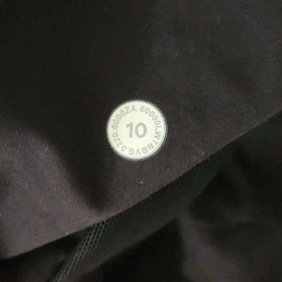 Lululemon Stroll at Sundown Short - Picture 9 of 10